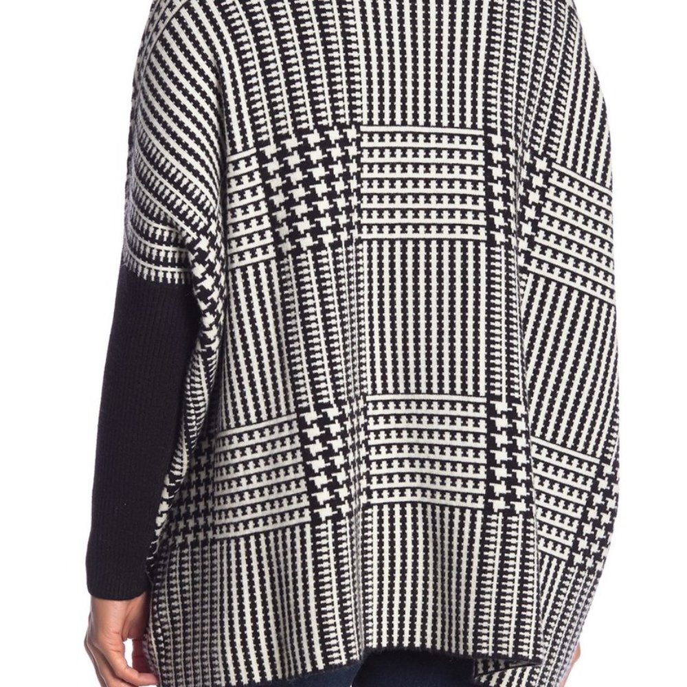 Joseph A Printed Turtleneck Sweater - image 2